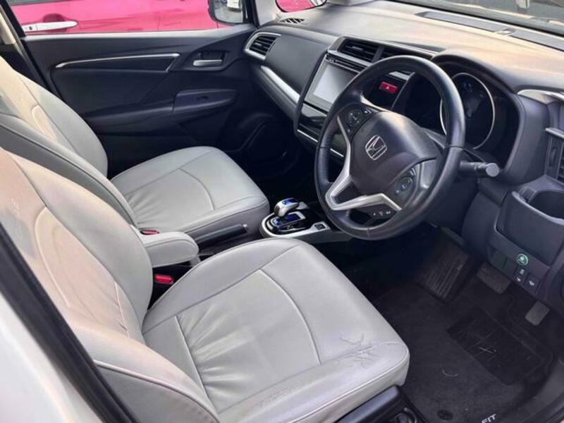 FIT HYBRID