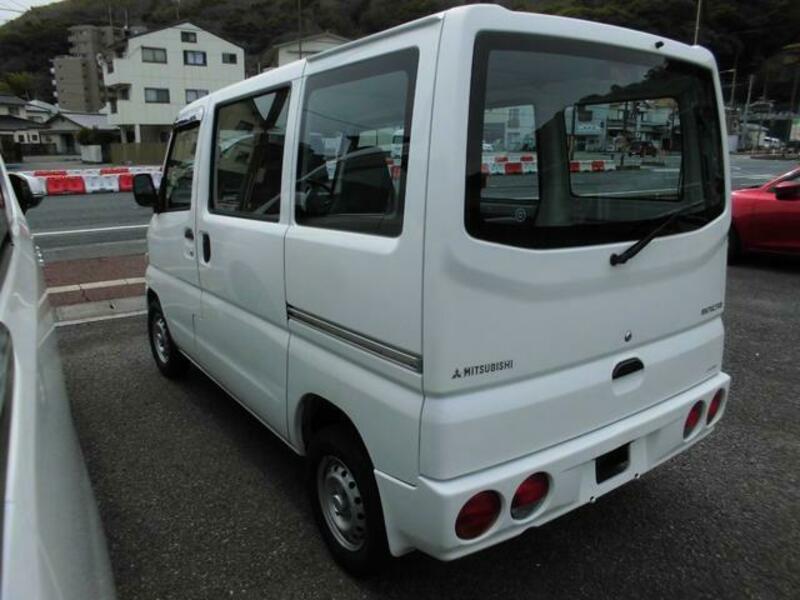 MINICAB VAN