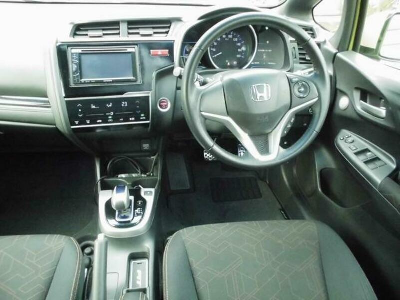 FIT HYBRID