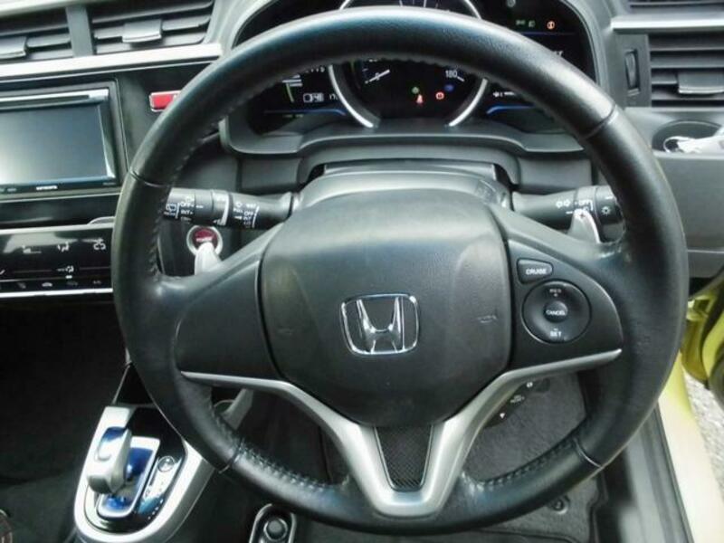 FIT HYBRID
