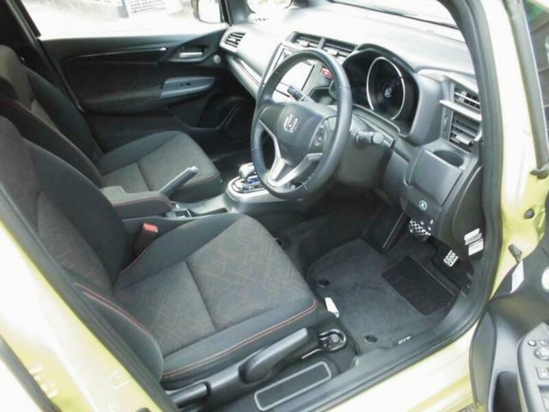 FIT HYBRID