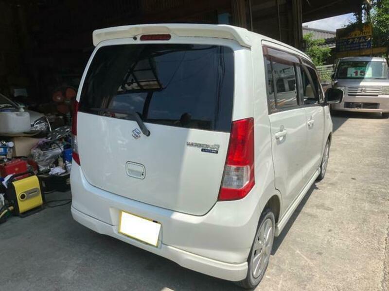 WAGON R