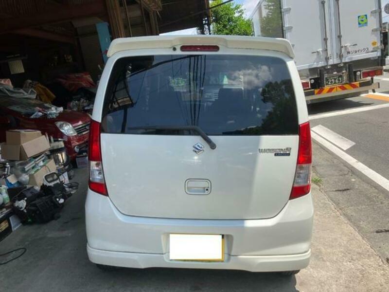 WAGON R