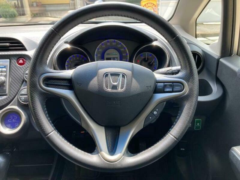 FIT HYBRID