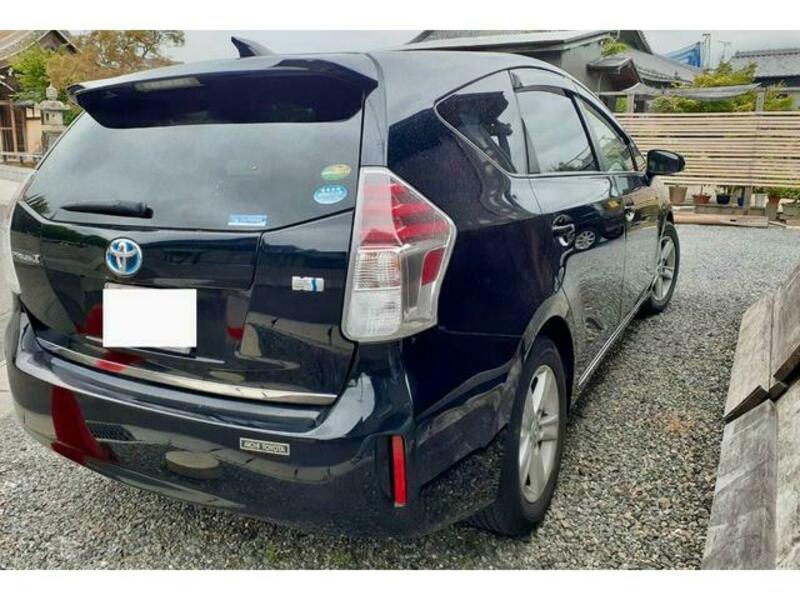 PRIUS ALPHA