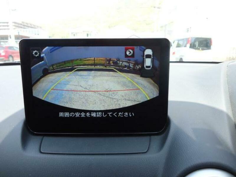 MAZDA2
