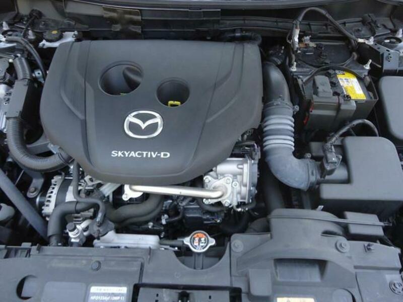 MAZDA2
