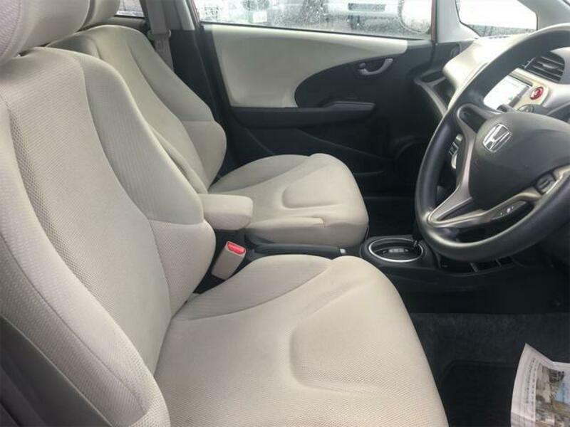 FIT HYBRID
