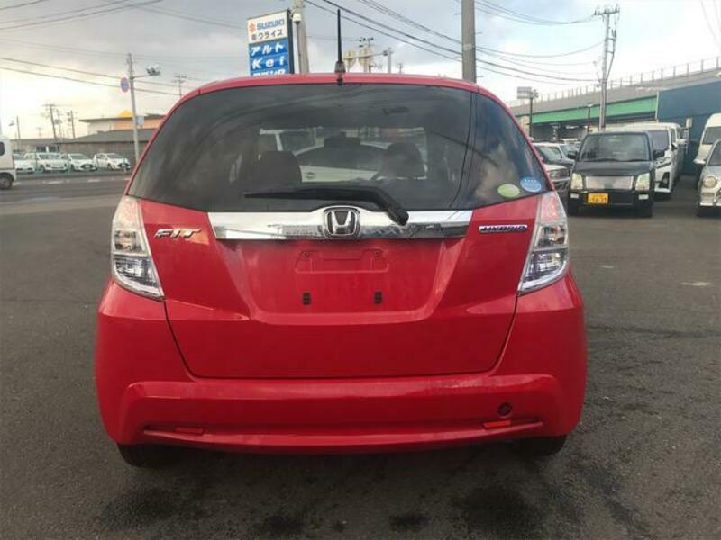 FIT HYBRID