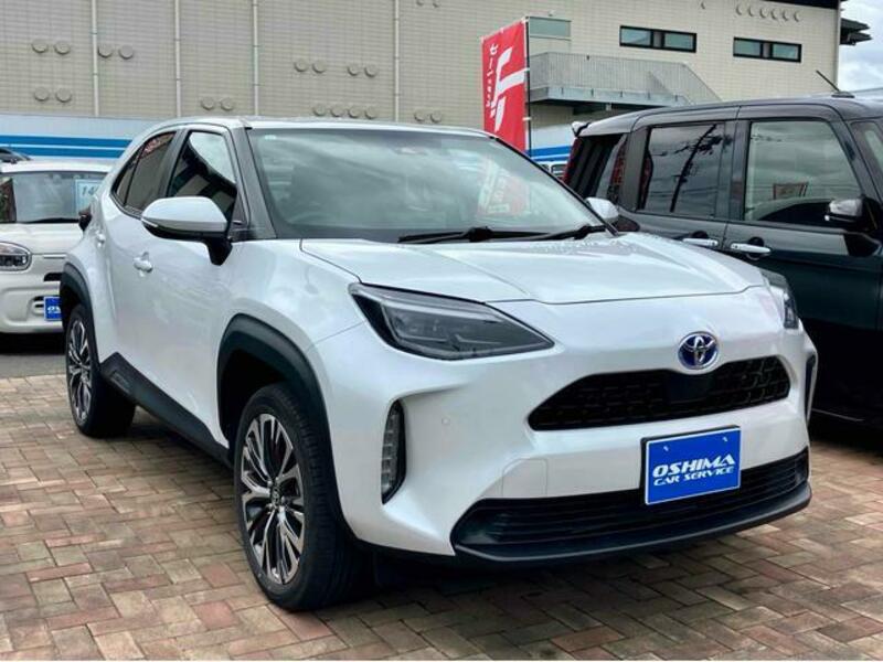 YARIS CROSS