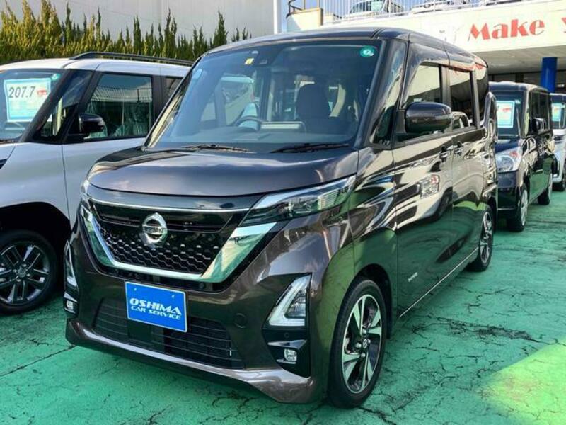 NISSAN ROOX