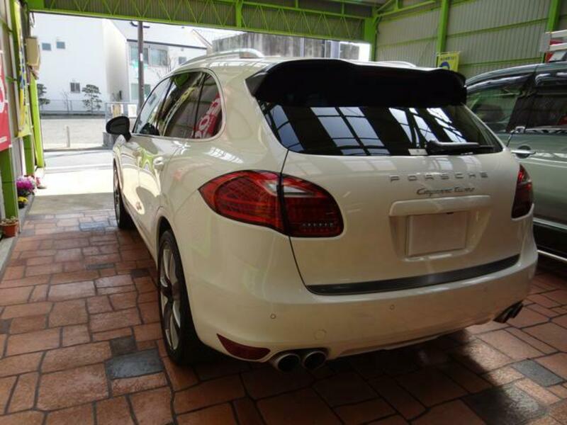 CAYENNE