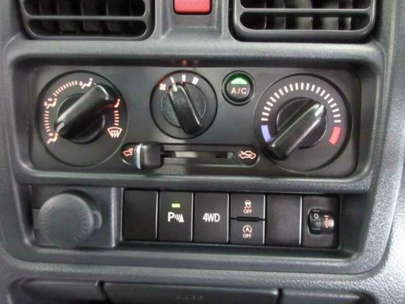 CLIPPER TRUCK
