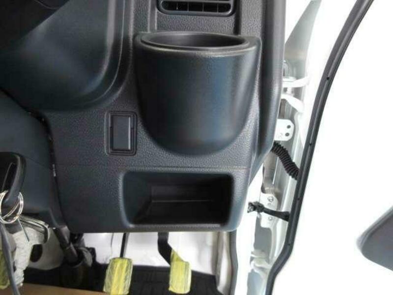 CLIPPER TRUCK