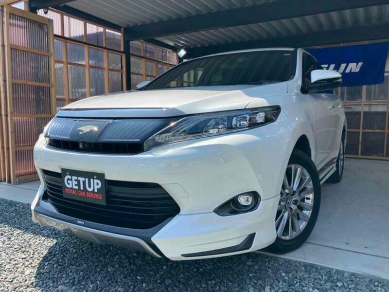 TOYOTA HARRIER