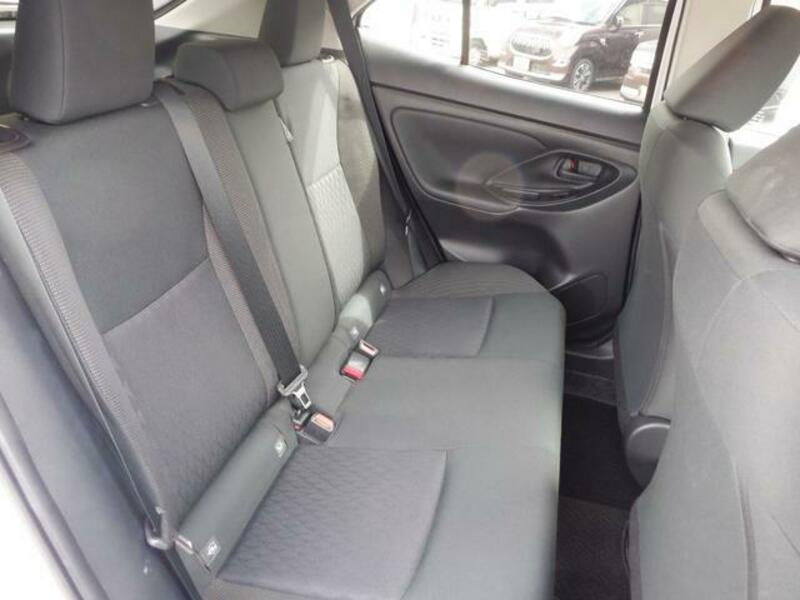 YARIS CROSS