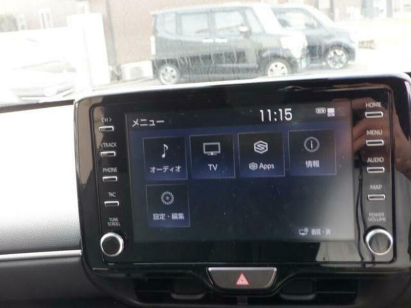 YARIS CROSS