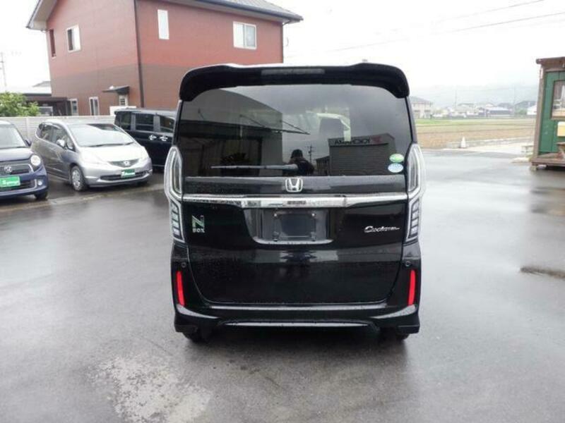 N BOX CUSTOM