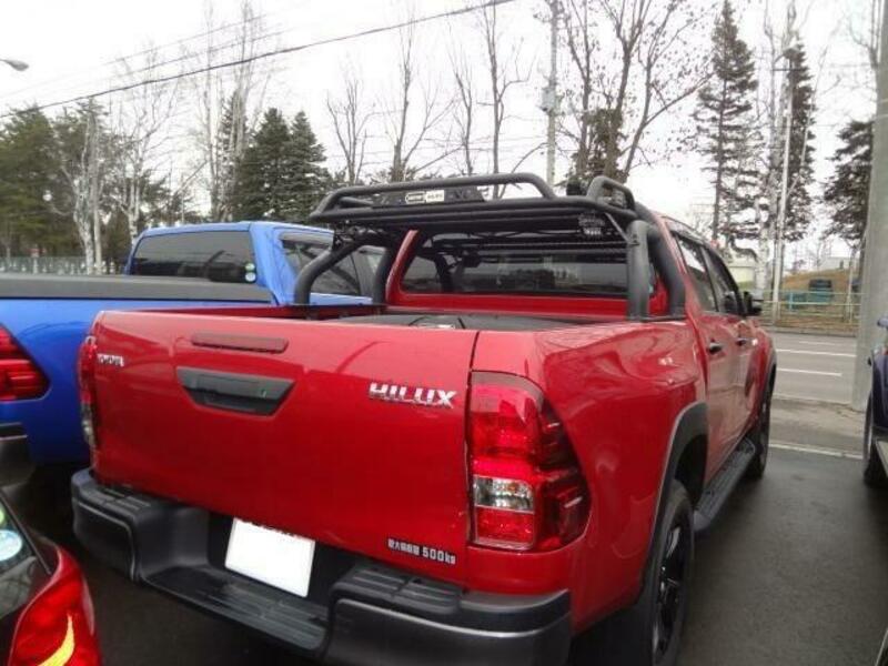 HILUX