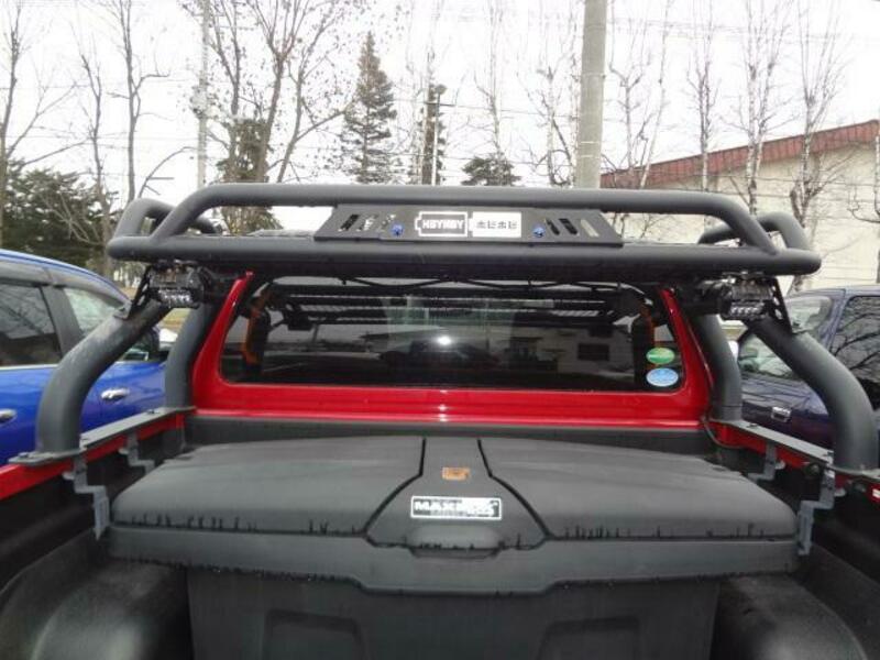 HILUX