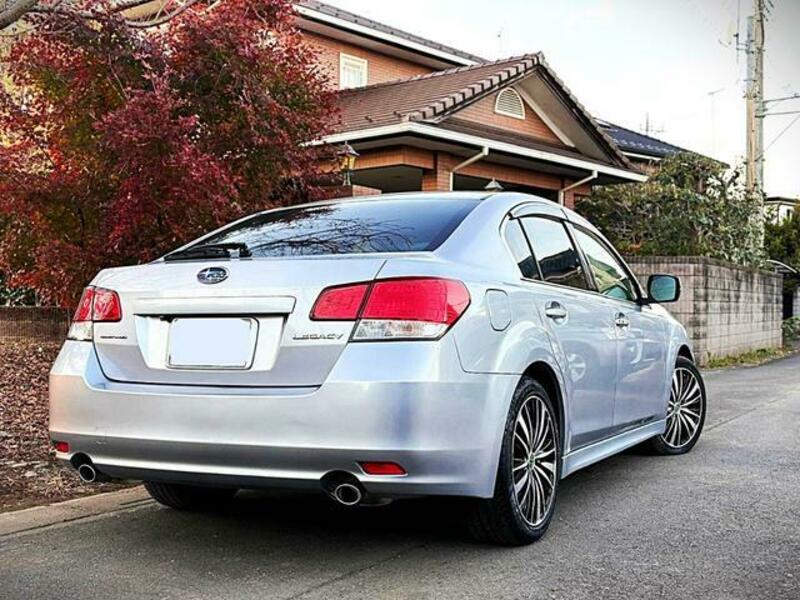 LEGACY B4