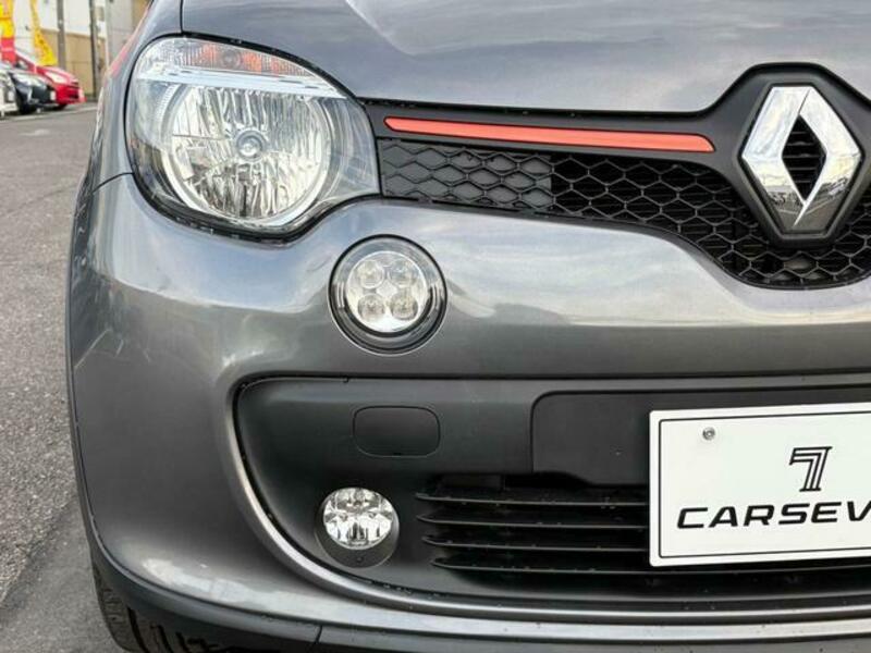 TWINGO