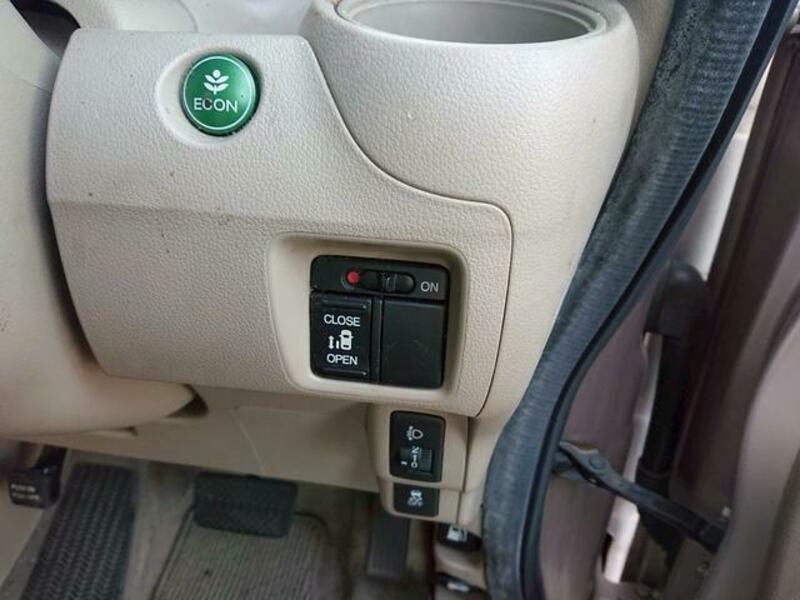 N BOX