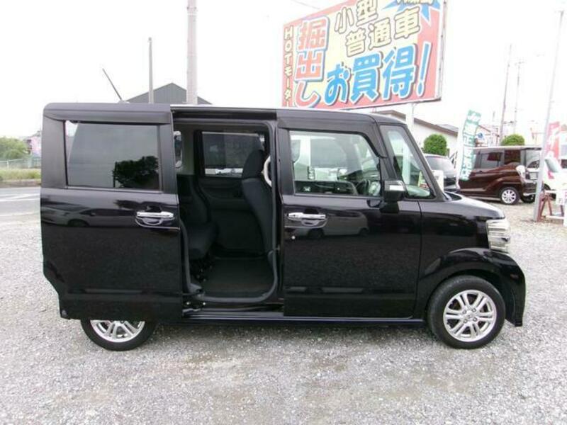 N BOX CUSTOM