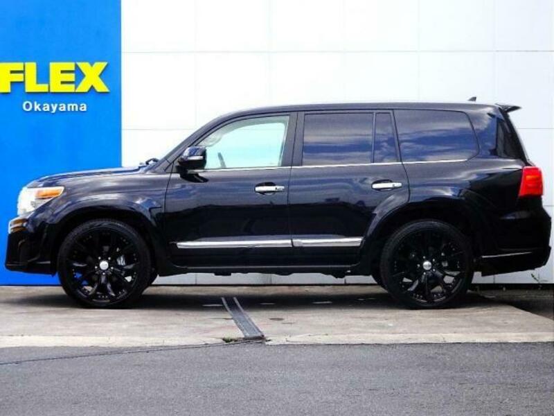 LAND CRUISER