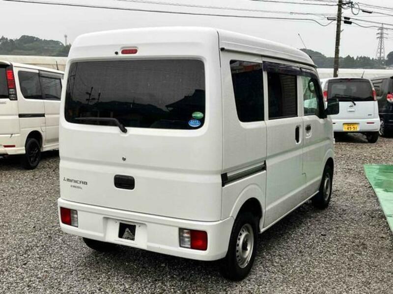 MINICAB VAN