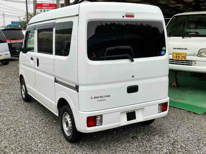 MINICAB VAN