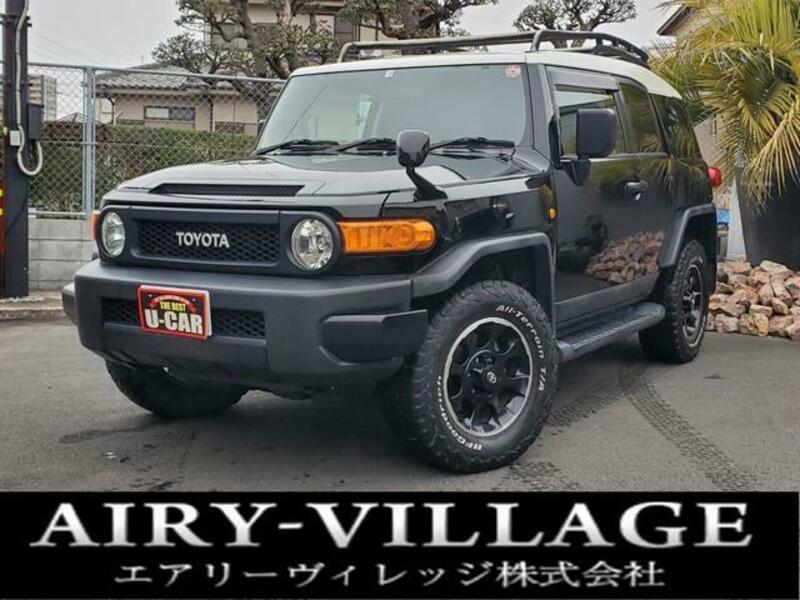 TOYOTA FJ CRUISER