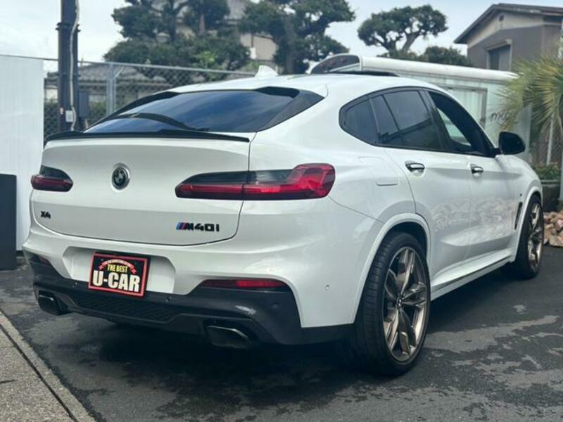X4