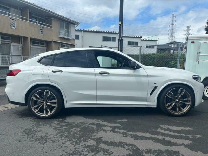 X4