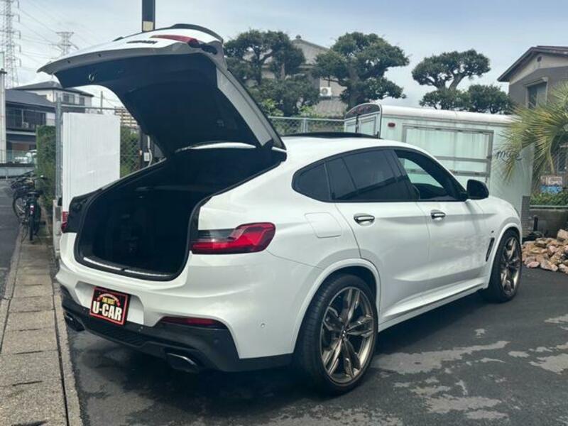 X4
