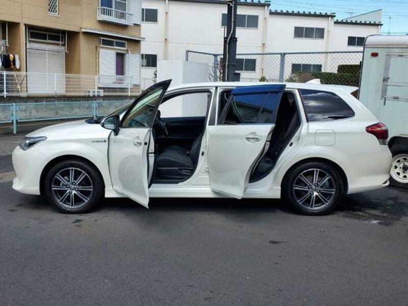 COROLLA FIELDER