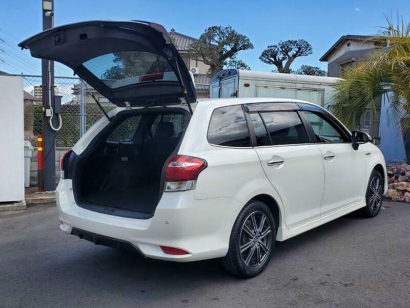 COROLLA FIELDER