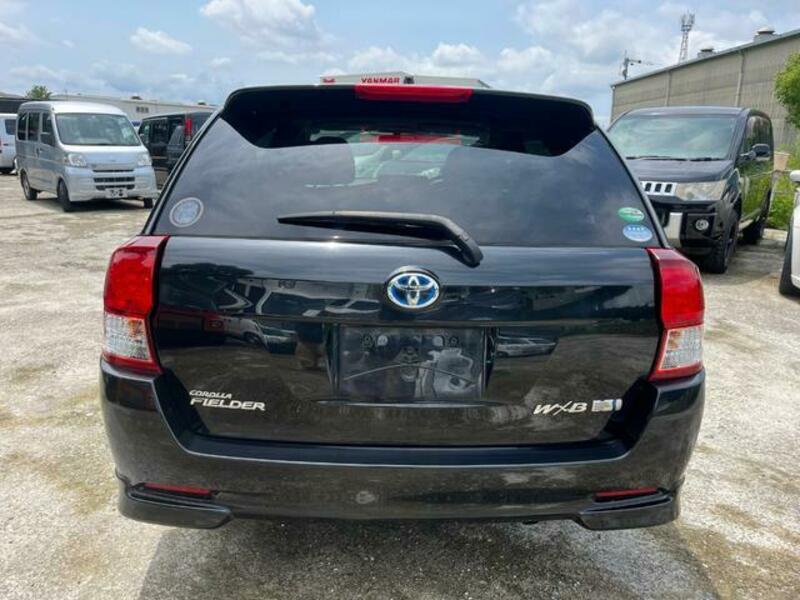 COROLLA FIELDER