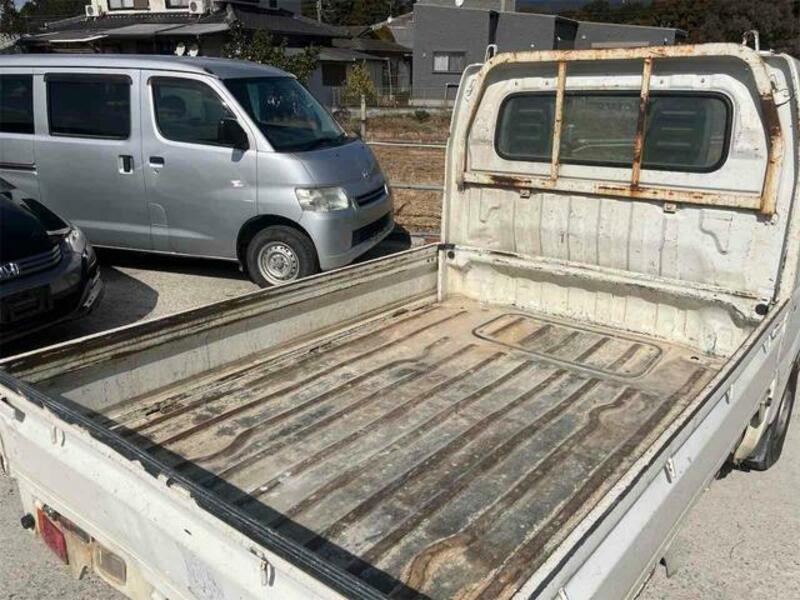 CARRY TRUCK