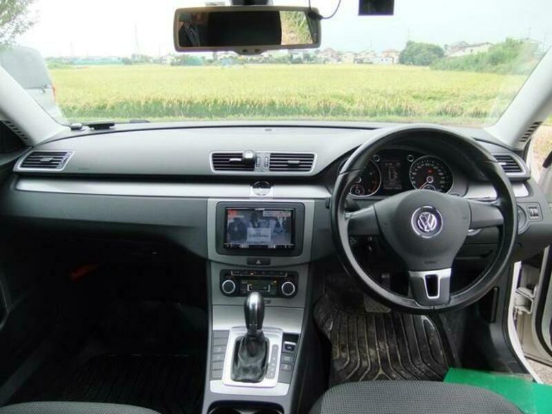 PASSAT VARIANT