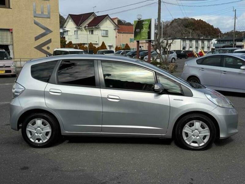 FIT HYBRID