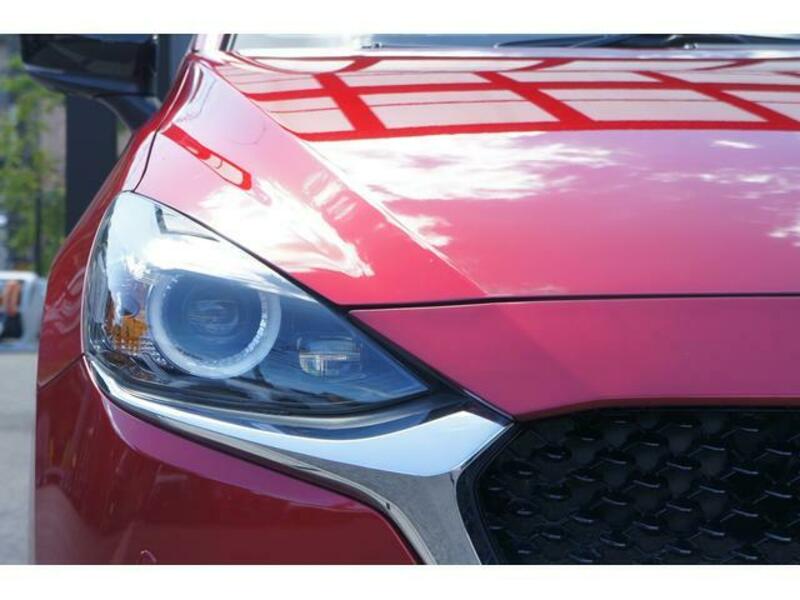 MAZDA2