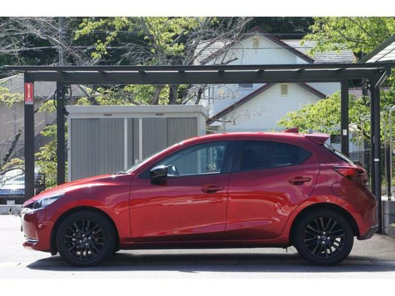 MAZDA2