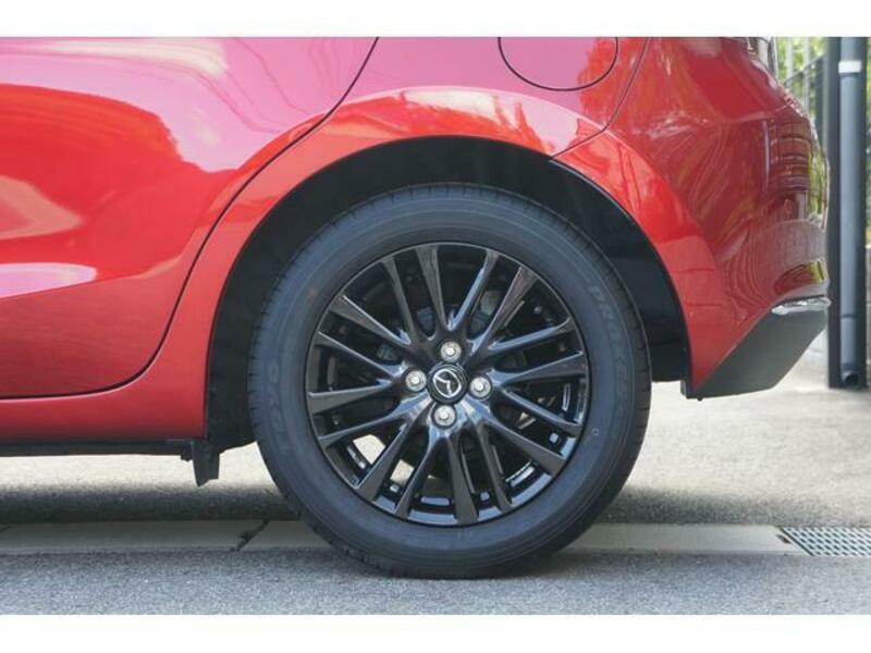 MAZDA2