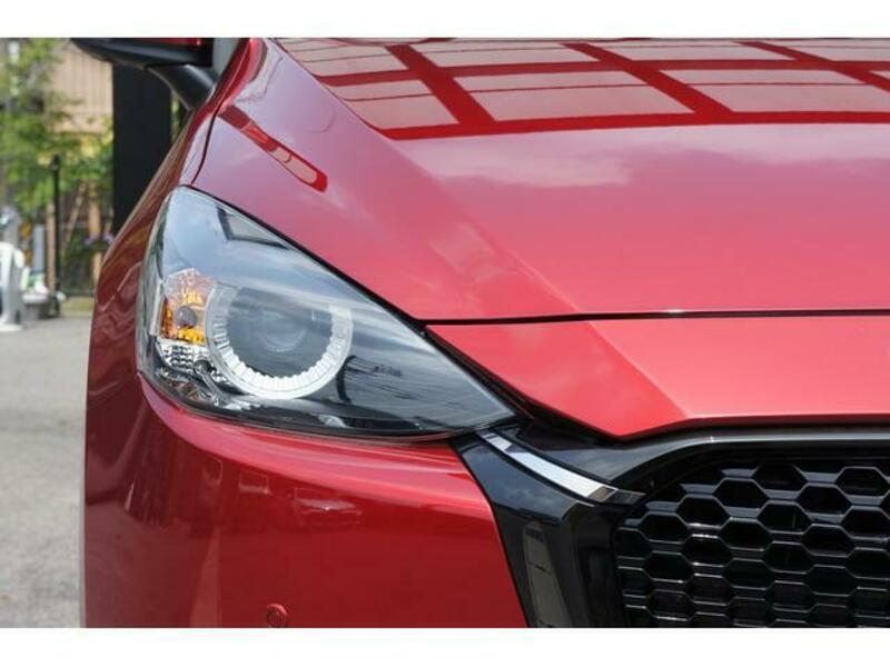 MAZDA2