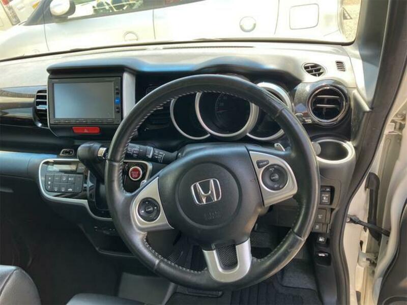 N BOX CUSTOM
