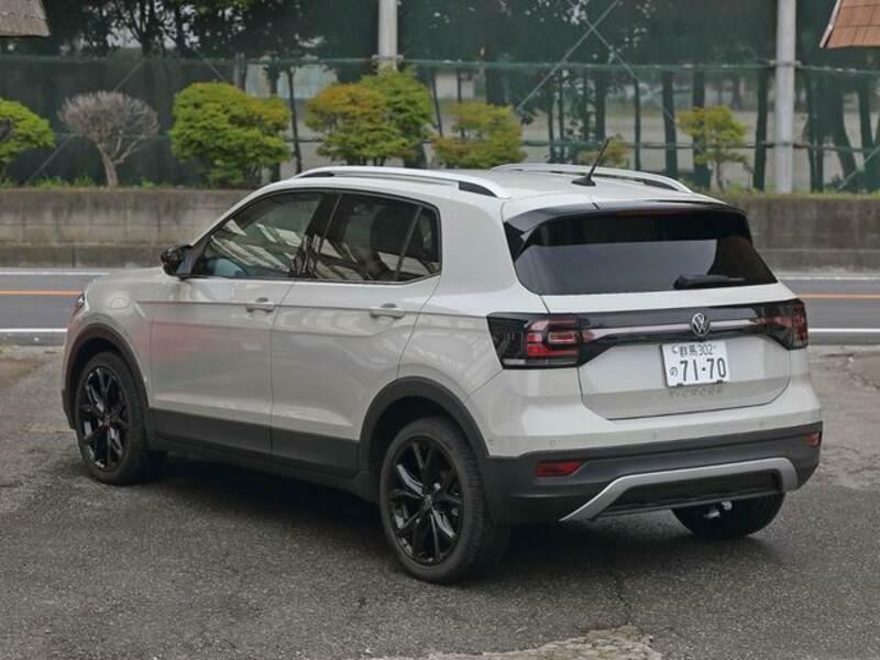 T CROSS