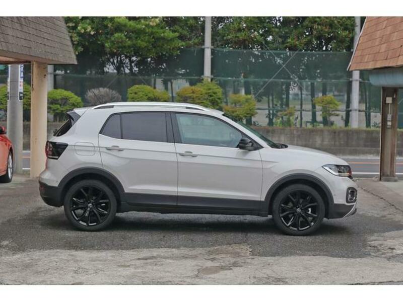 T CROSS