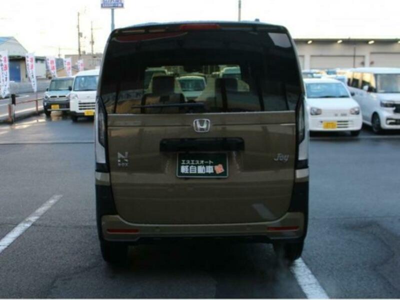 N BOX