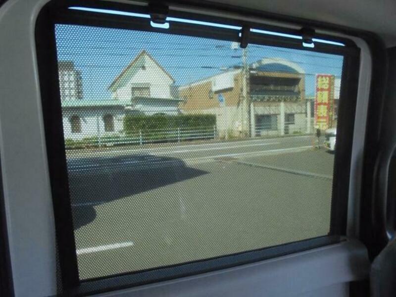 N BOX